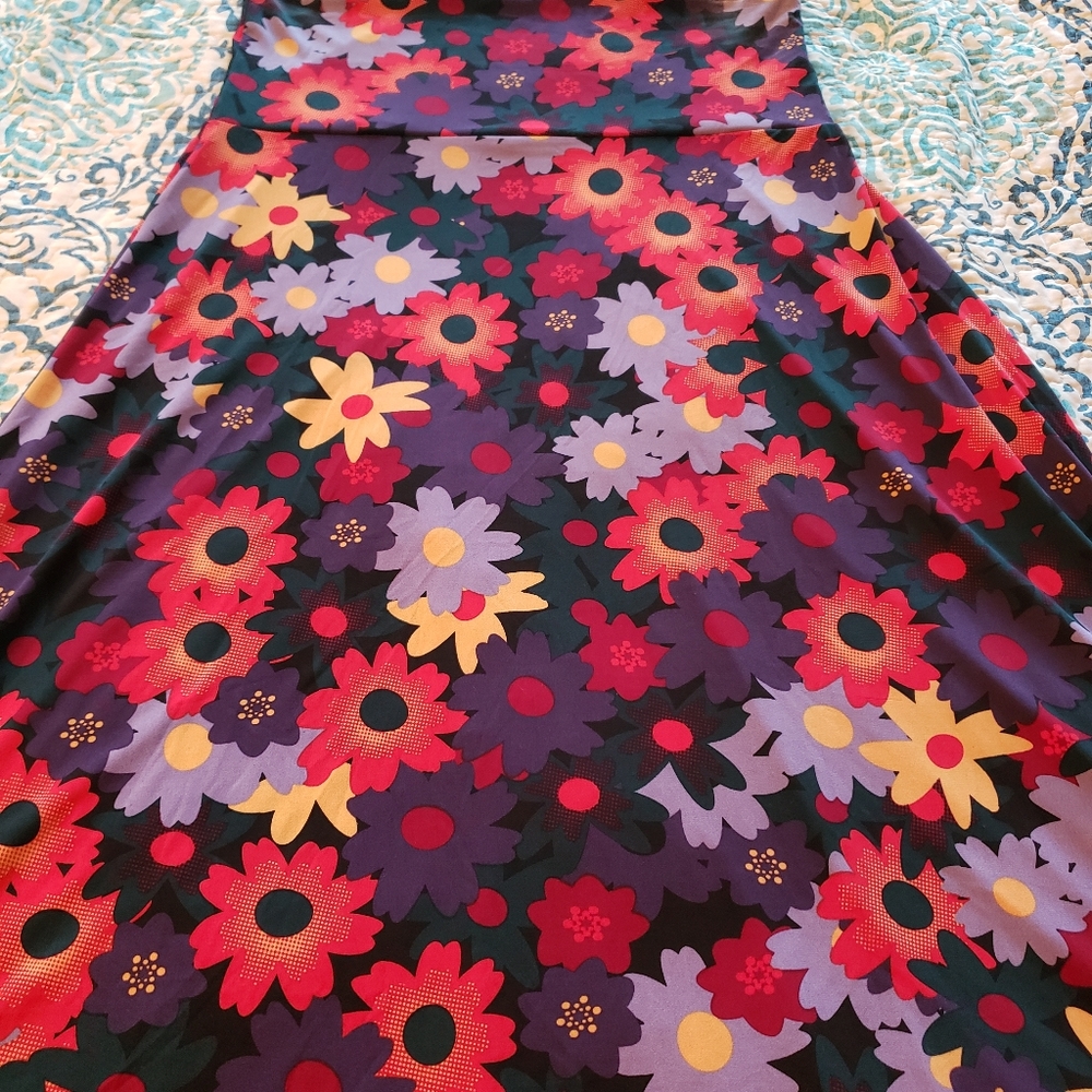 Medium LuLaRoe Maxi Skirt. NWOT